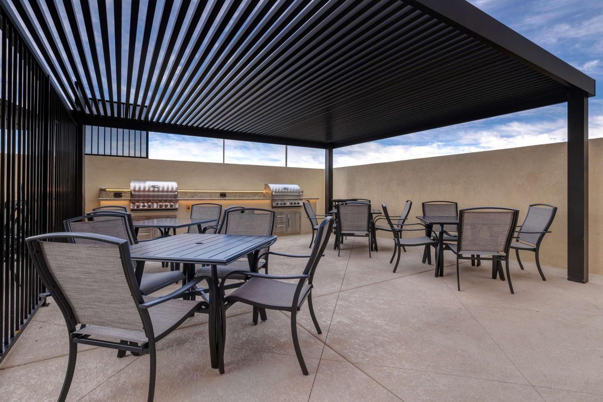 Home2 Suites By Hilton Las Vegas Southwest I-215 Curve Экстерьер фото