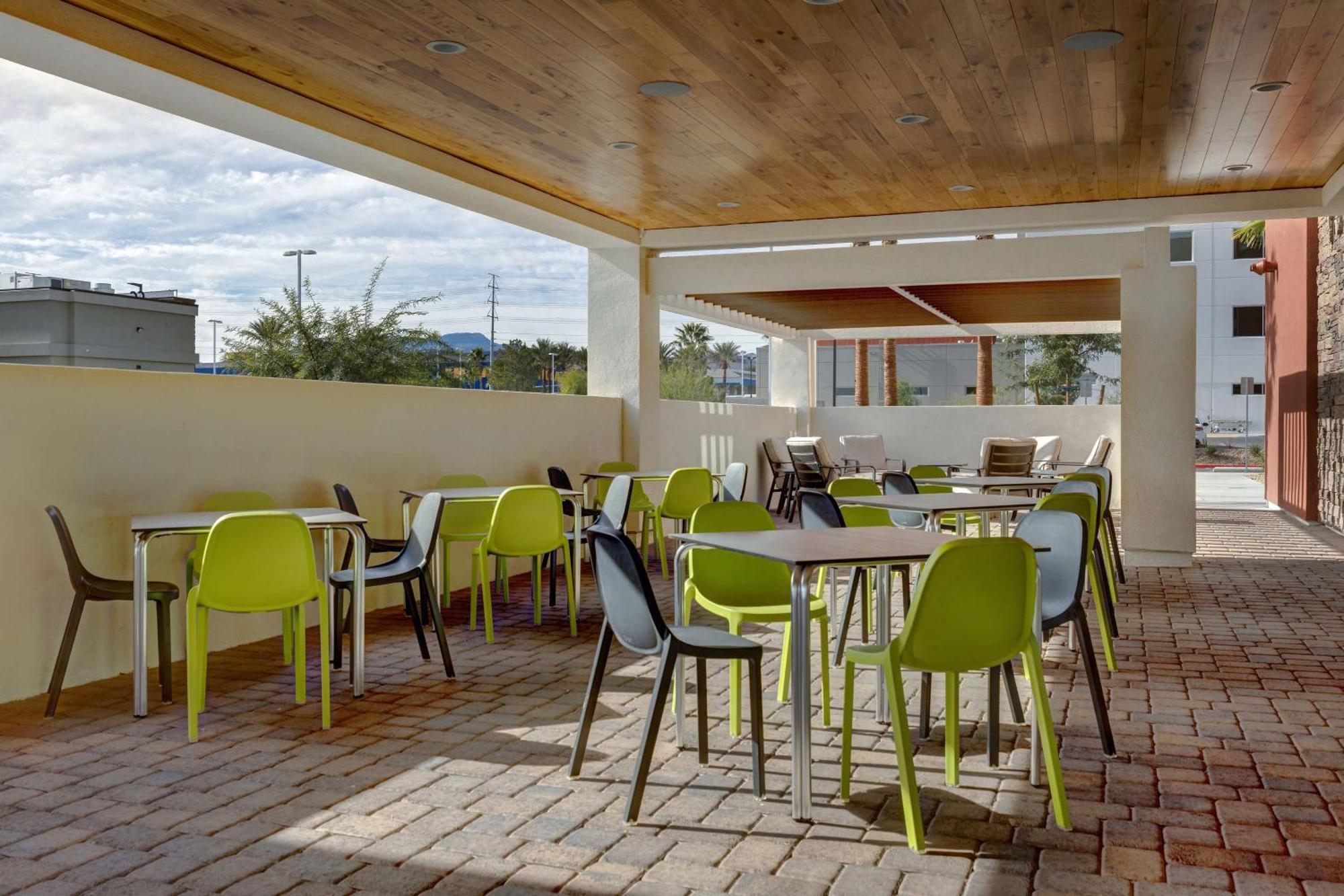Home2 Suites By Hilton Las Vegas Southwest I-215 Curve Экстерьер фото